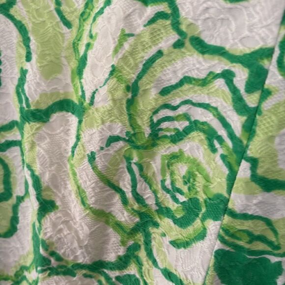 Lilly Pulitzer - Green & White
Textured Dress w/ Crochet Size 4 - Picture 5 of 6